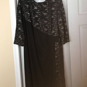 BEAUIFUL GOWN NEW NEVER WORN